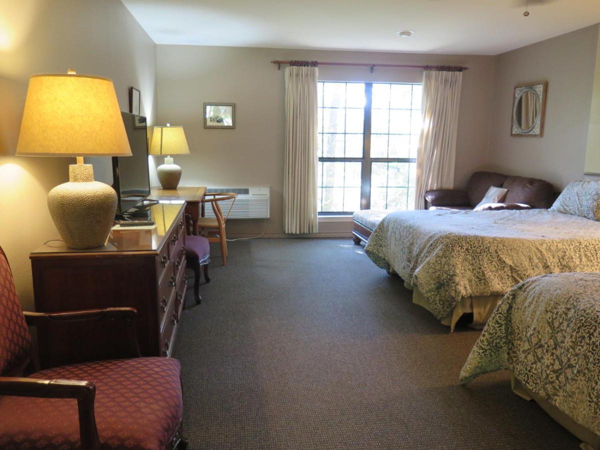 Wimberley Inn & Bar Екстер'єр фото