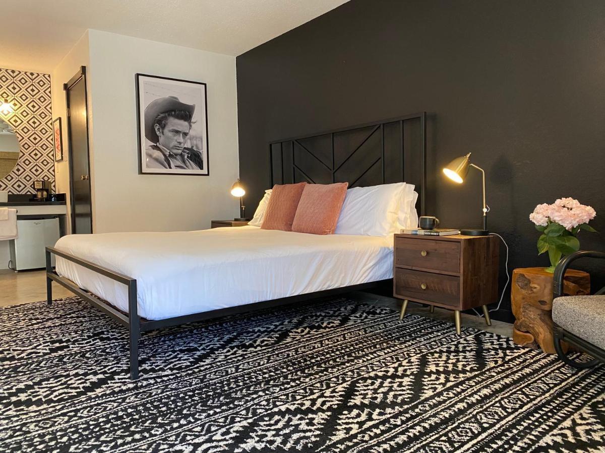 Wimberley Inn & Bar Екстер'єр фото