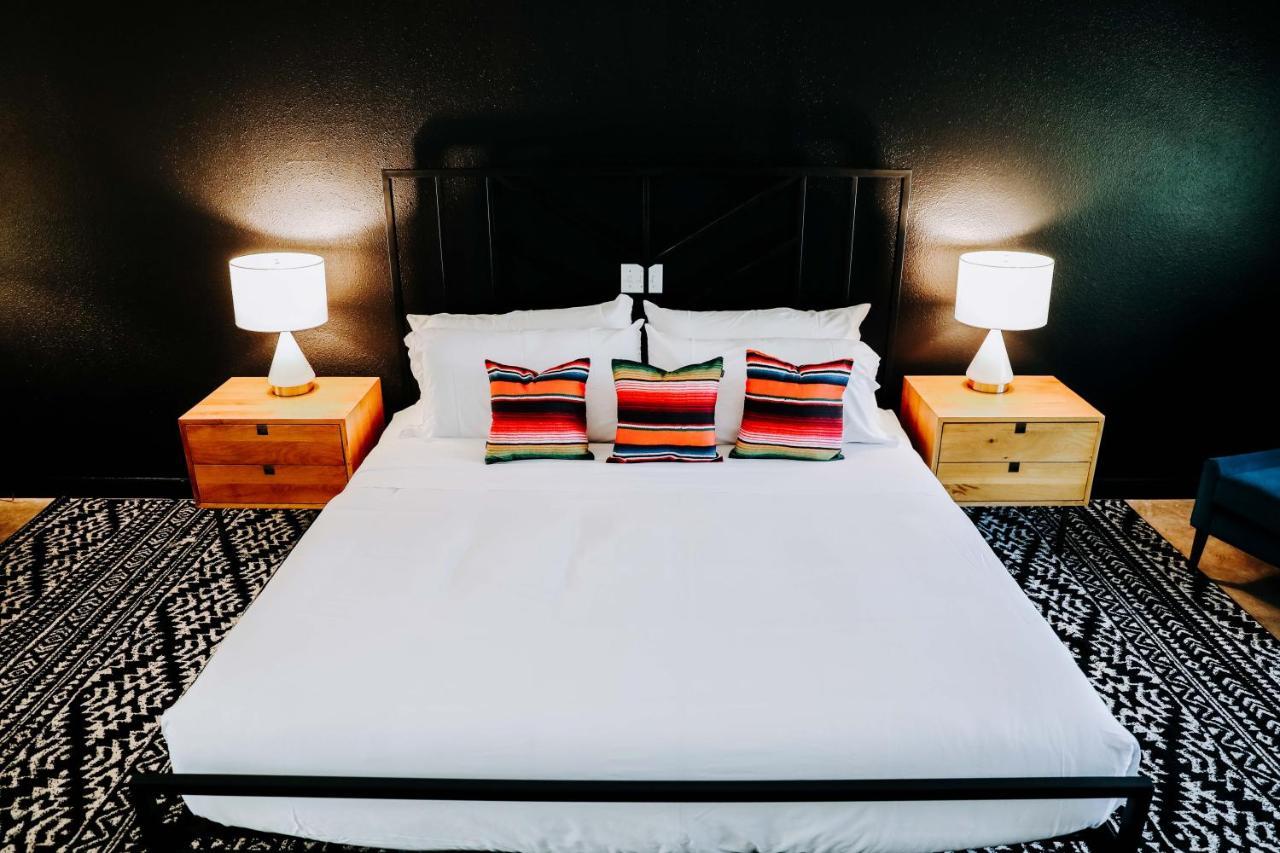 Wimberley Inn & Bar Екстер'єр фото