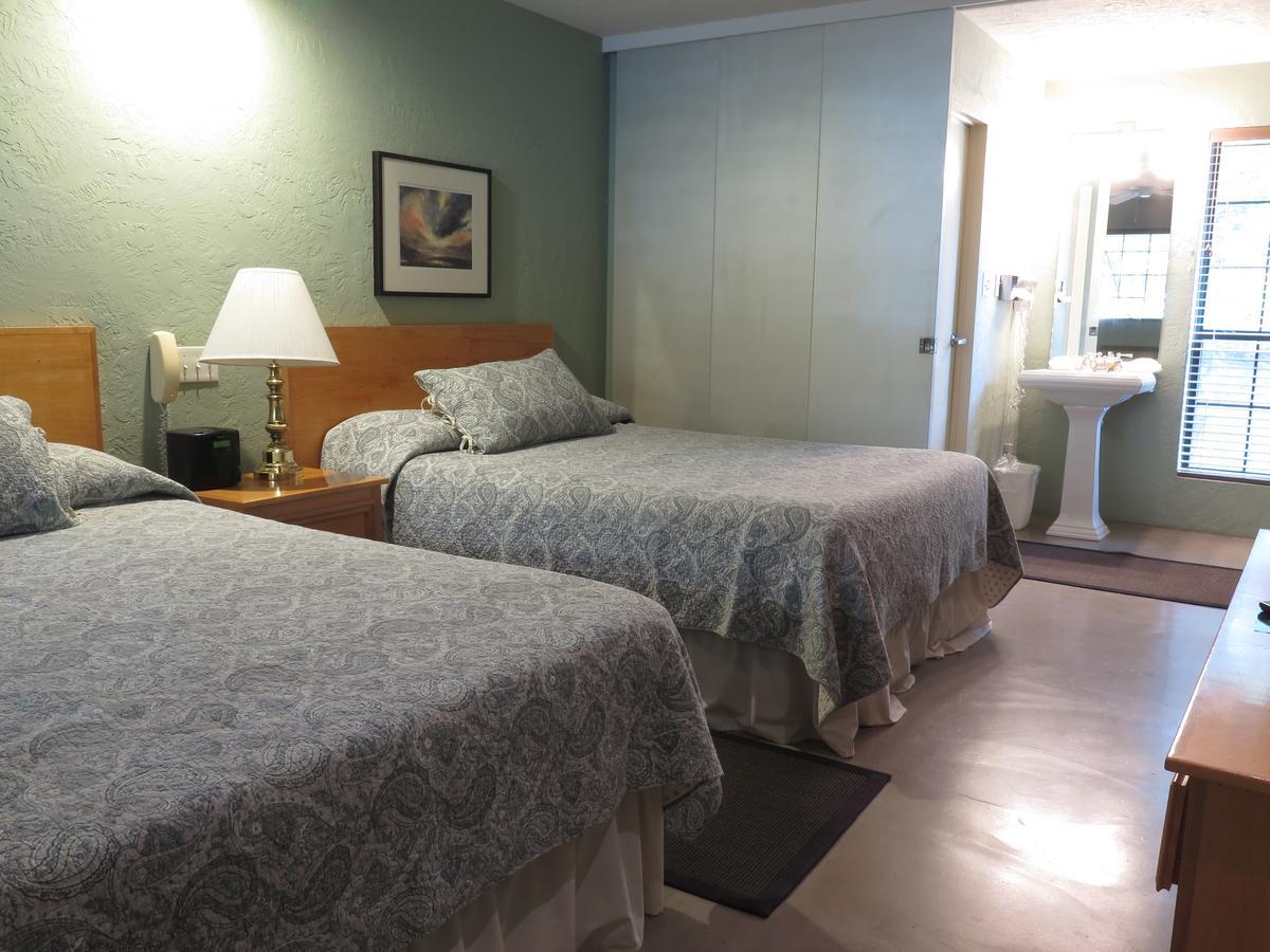 Wimberley Inn & Bar Екстер'єр фото